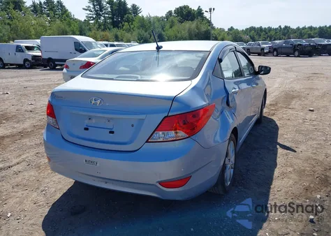 2013 Hyundai Accent Gls z USA, uszkodzony, nr VIN KMHCU4AE4DU319379